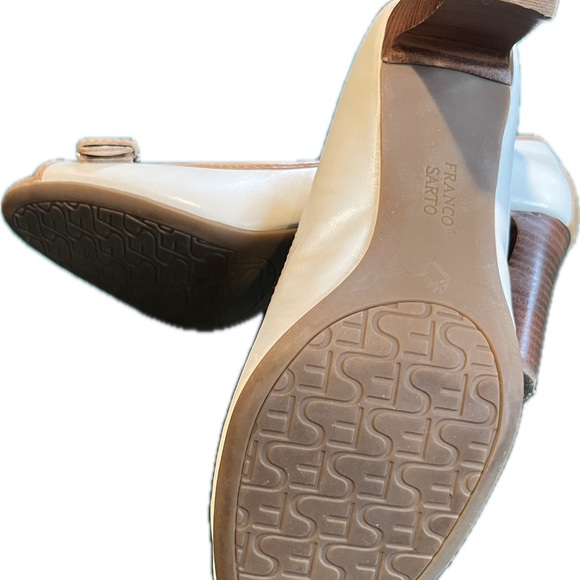 Franco Sarto cute and comfy buttery leather peep toe heels. Size 9.5 - Picture 4 of 6